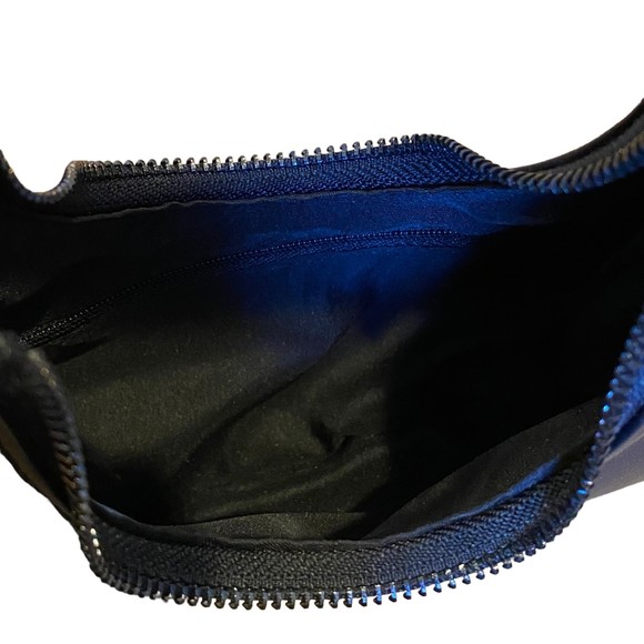 Black Triangle Faux Leather Small Crossbody Hand Bag - Picture 8 of 10